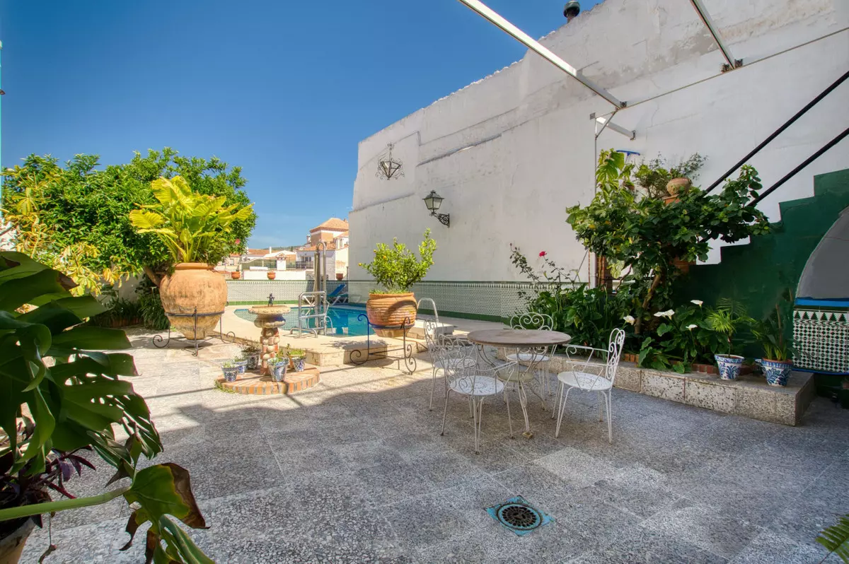 12-bedroom Town House In Vélez – Málaga, Spain (347 M²)