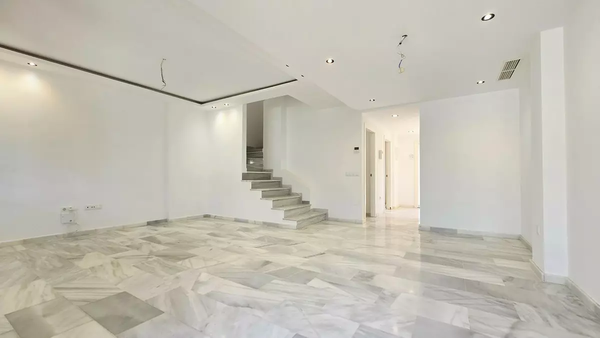 4-bedroom Town House In Mijas, Spain (262 M²)