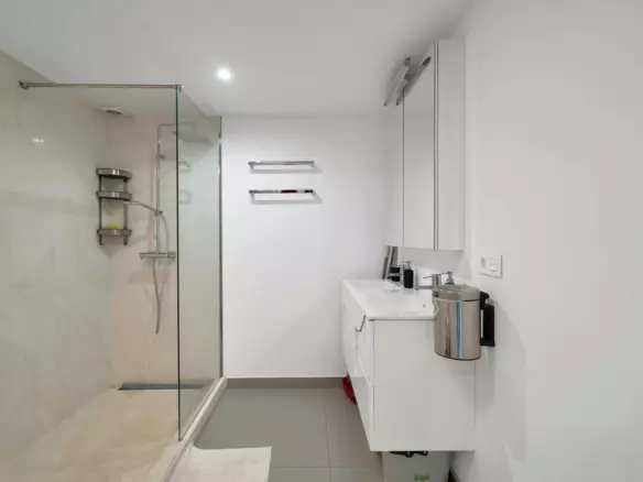 2-bedroom Apartment In Marbella, Spain (112 M²)