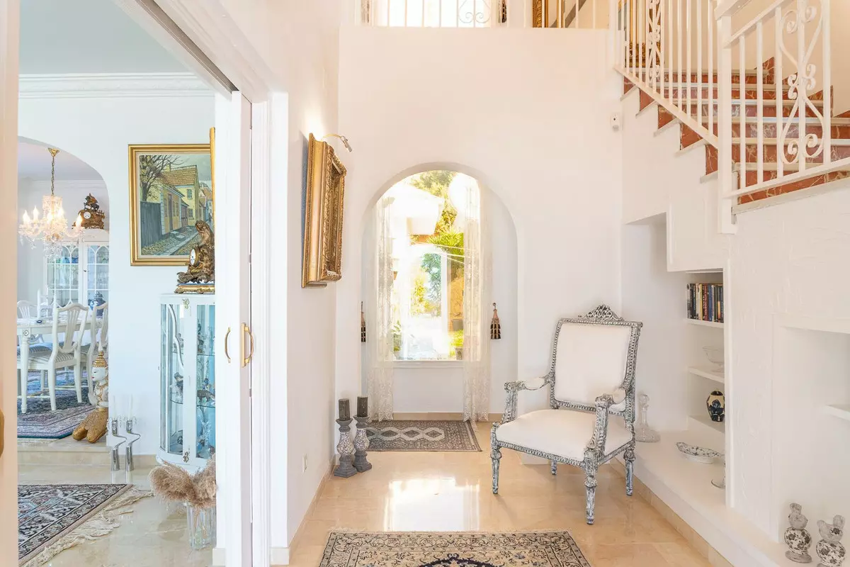 4-bedroom Villa In Benalmádena, Spain (226 M²)