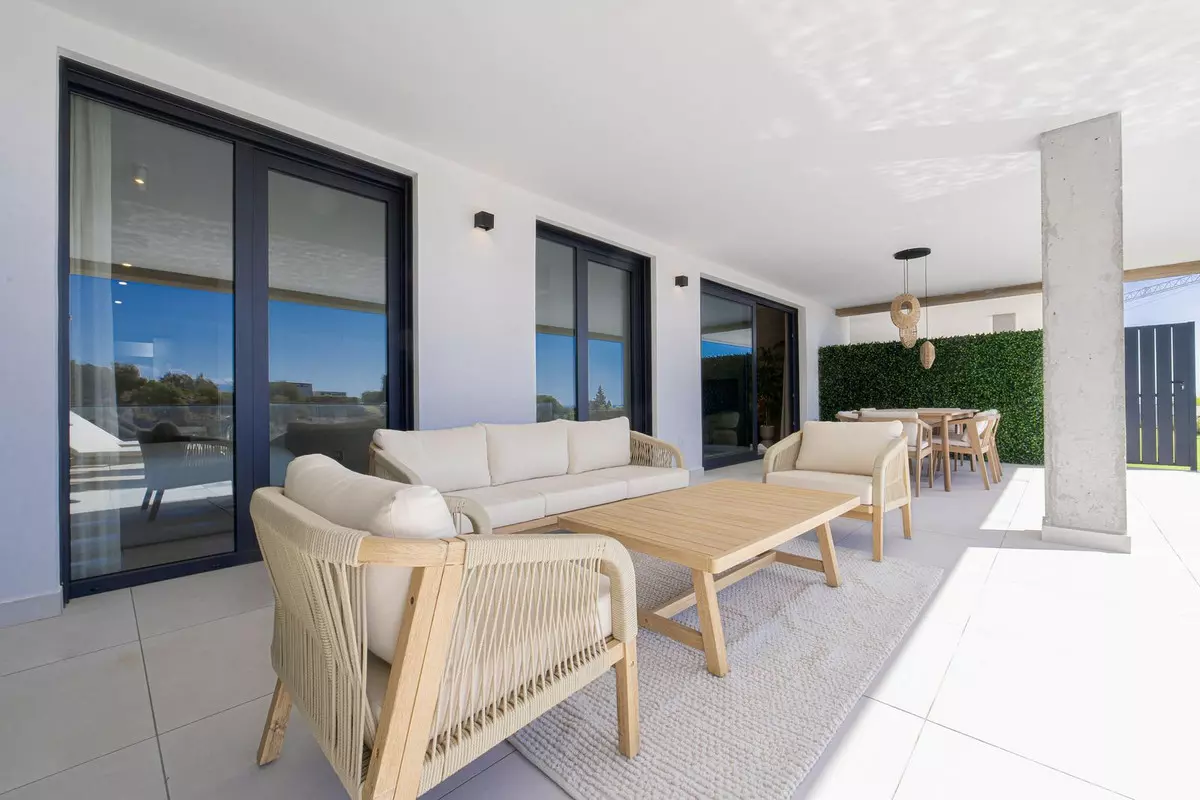 2-bedroom Apartment In Marbella, Spain (105 M²)