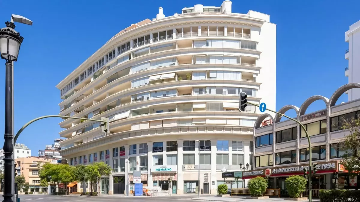 3-bedroom Apartment In Marbella, Spain (100 M²)