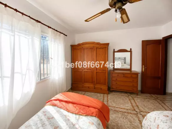 3-bedroom Town House In Málaga, Spain (140 M²)