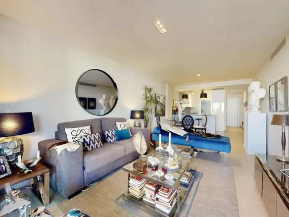 2-bedroom Apartment In Fuengirola, Spain (177 M²)