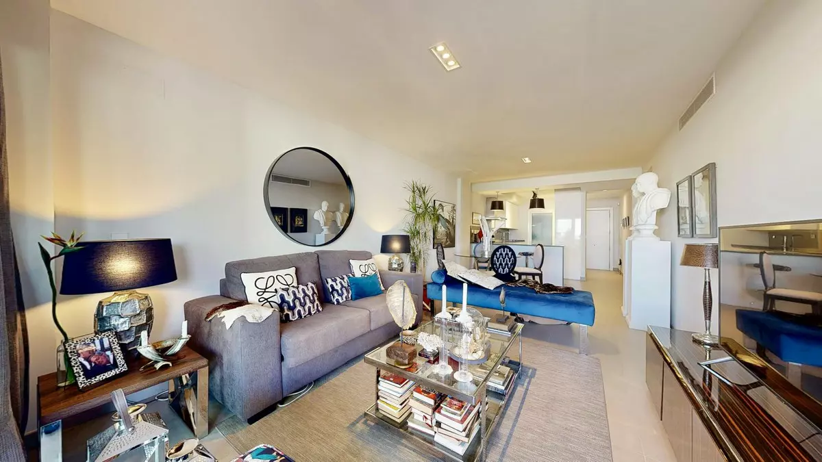 2-bedroom Apartment In Fuengirola, Spain (177 M²)