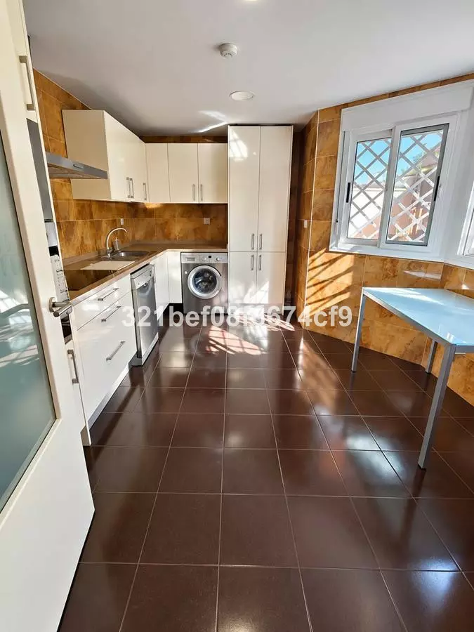4-bedroom Town House In Estepona, Spain (185 M²)