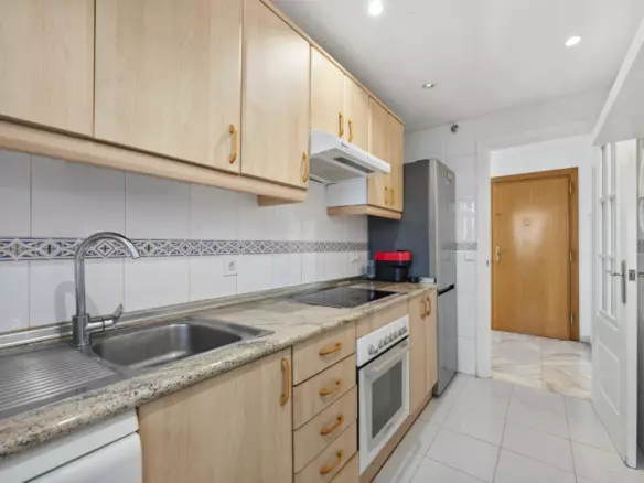 2-bedroom Apartment In Marbella, Spain (150 M²)