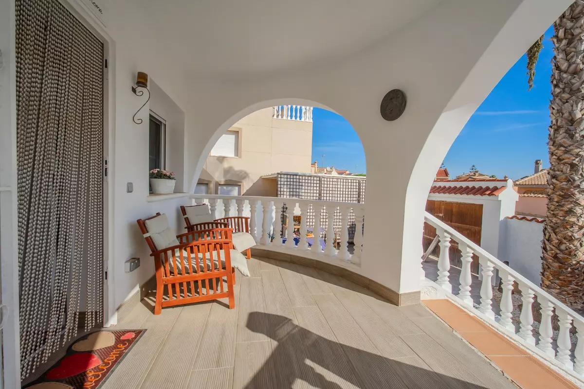 2-bedroom Villa In Rojales, Spain (82 M²)