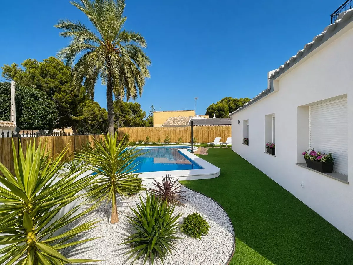 4-bedroom Semi In Orihuela, Spain (104 M²)