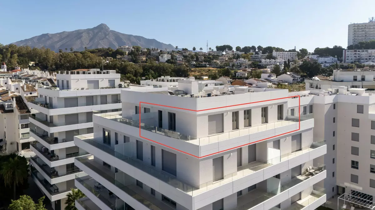 4-bedroom Apartment In Marbella, Spain (129 M²)