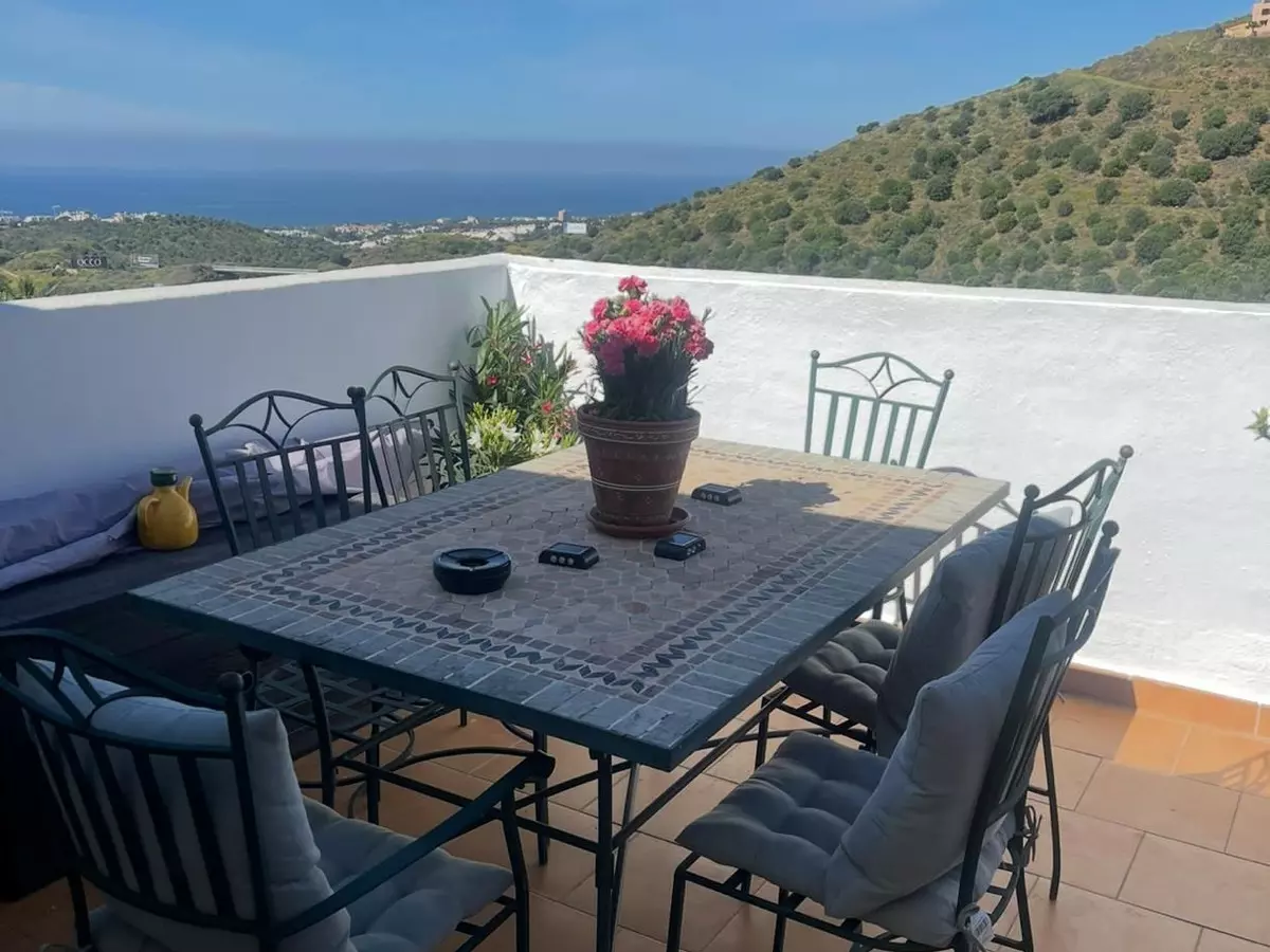 1-bedroom Apartment In Mijas, Spain (65 M²)