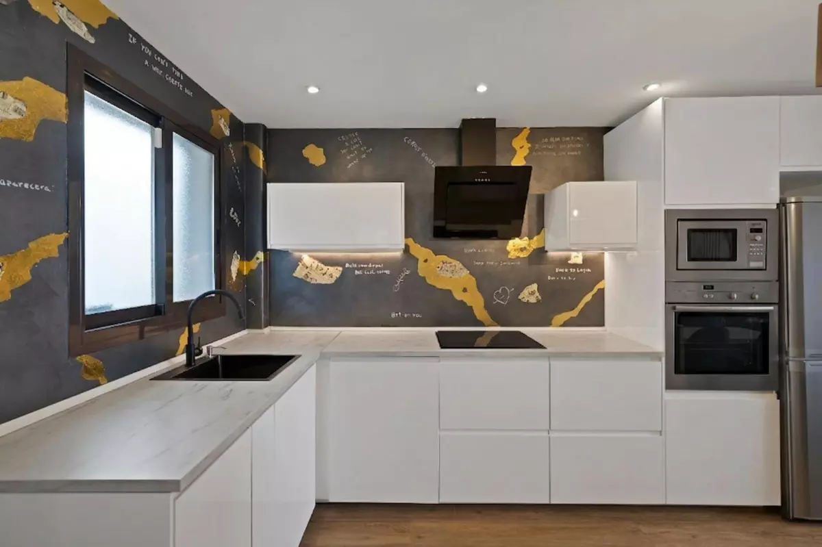 2-bedroom Apartment In Casares, Spain (80 M²)