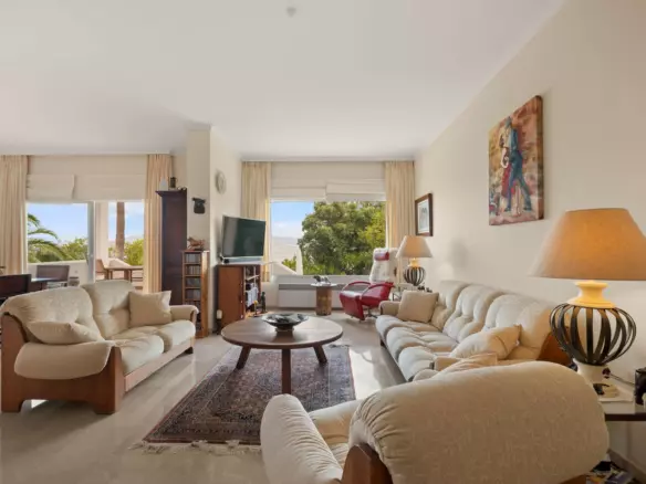 2-bedroom Apartment In Marbella, Spain (125 M²)