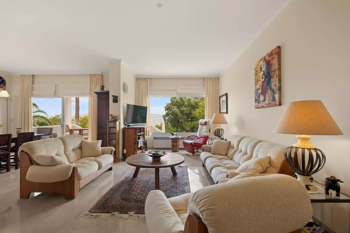 2-bedroom Apartment In Marbella, Spain (125 M²)