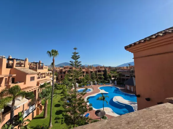 4-bedroom Apartment In Estepona, Spain (197 M²)