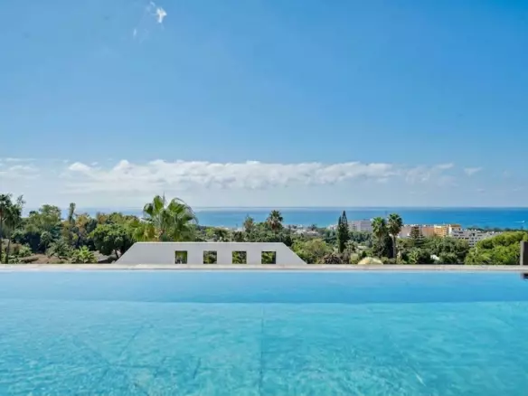 3-bedroom Apartment In Marbella, Spain (363 M²)