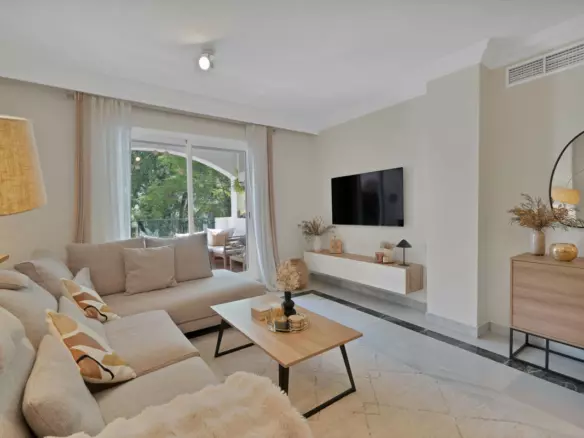2-bedroom Apartment In Marbella, Spain (86 M²)