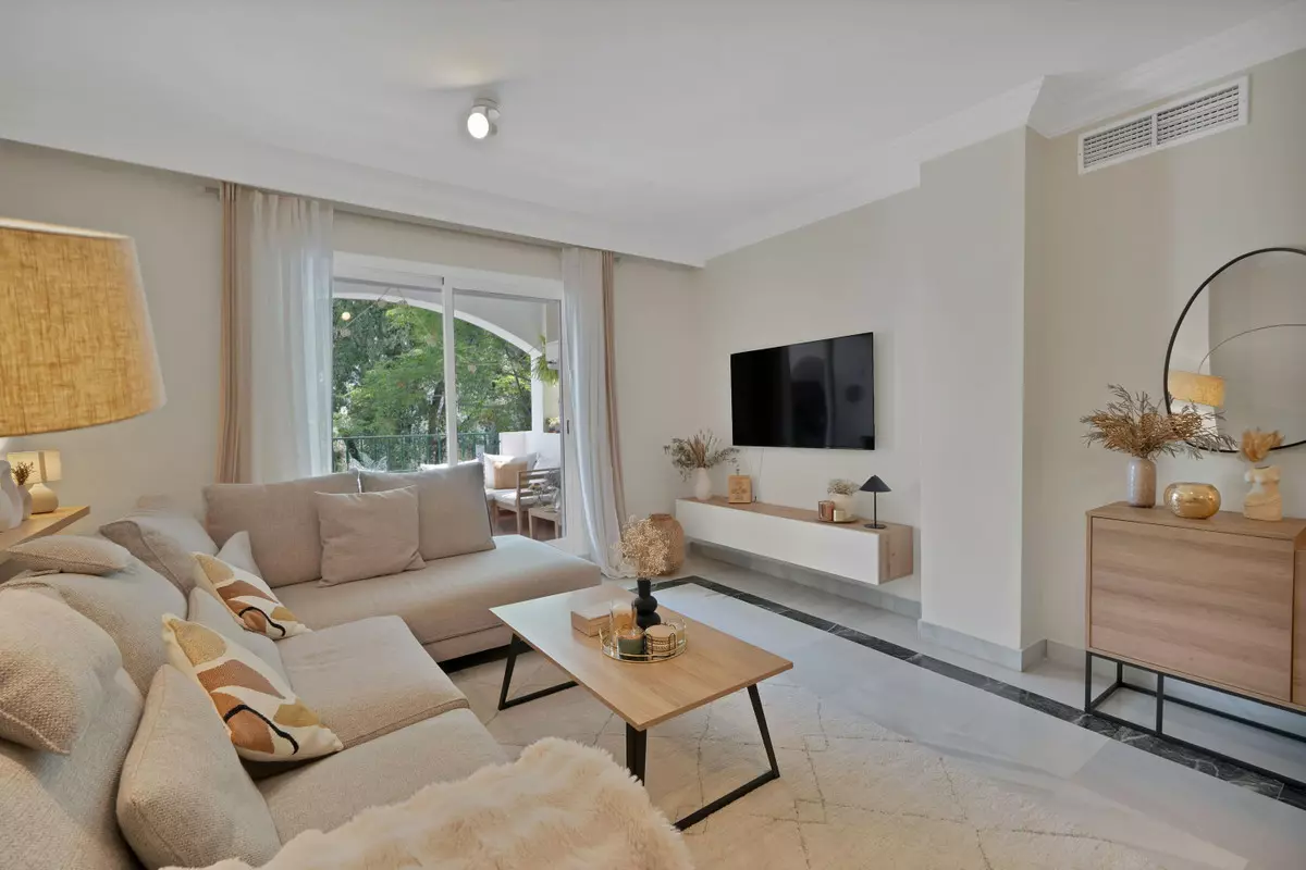 2-bedroom Apartment In Marbella, Spain (86 M²)