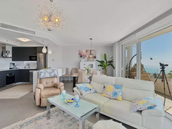 2-bedroom Apartment In Fuengirola, Spain (83 M²)