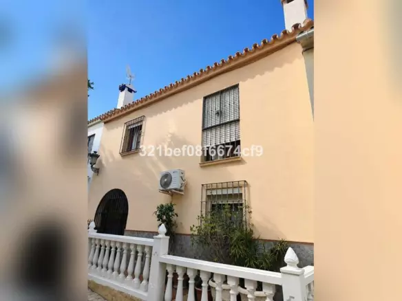 4-bedroom Town House In Estepona, Spain (160 M²)
