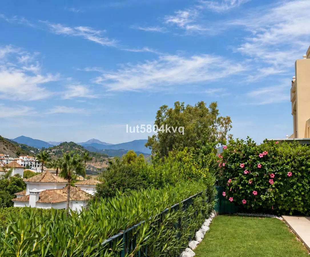 3-bedroom Apartment In Benahavis, Spain (150 M²)