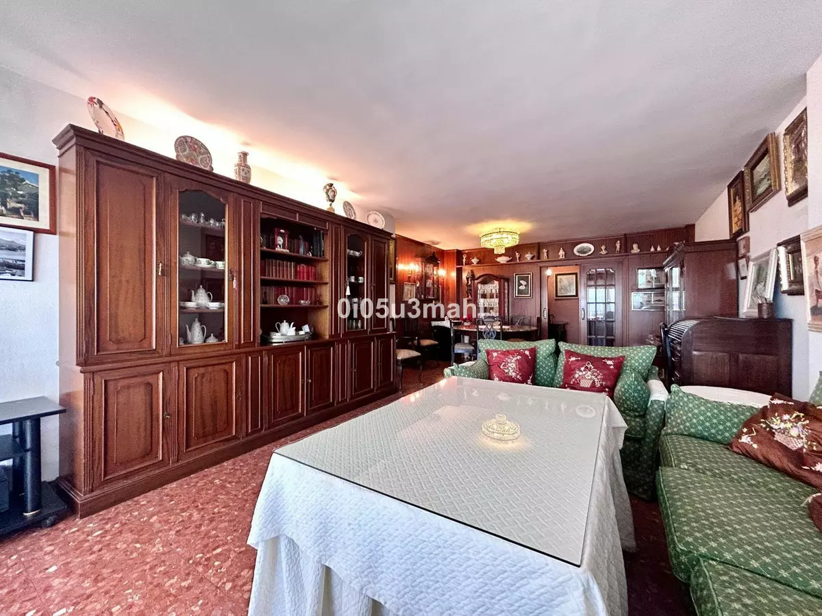 4-bedroom Apartment In Málaga, Spain (161 M²)