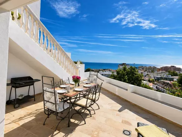 2-bedroom Apartment In Torremolinos, Spain (215 M²)