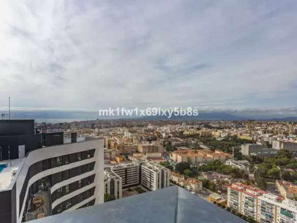 2-bedroom Apartment In Málaga, Spain (83 M²)