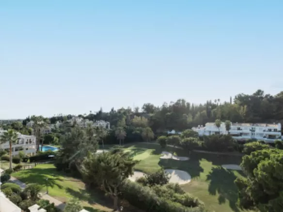 3-bedroom Apartment In Benahavis, Spain (109 M²)