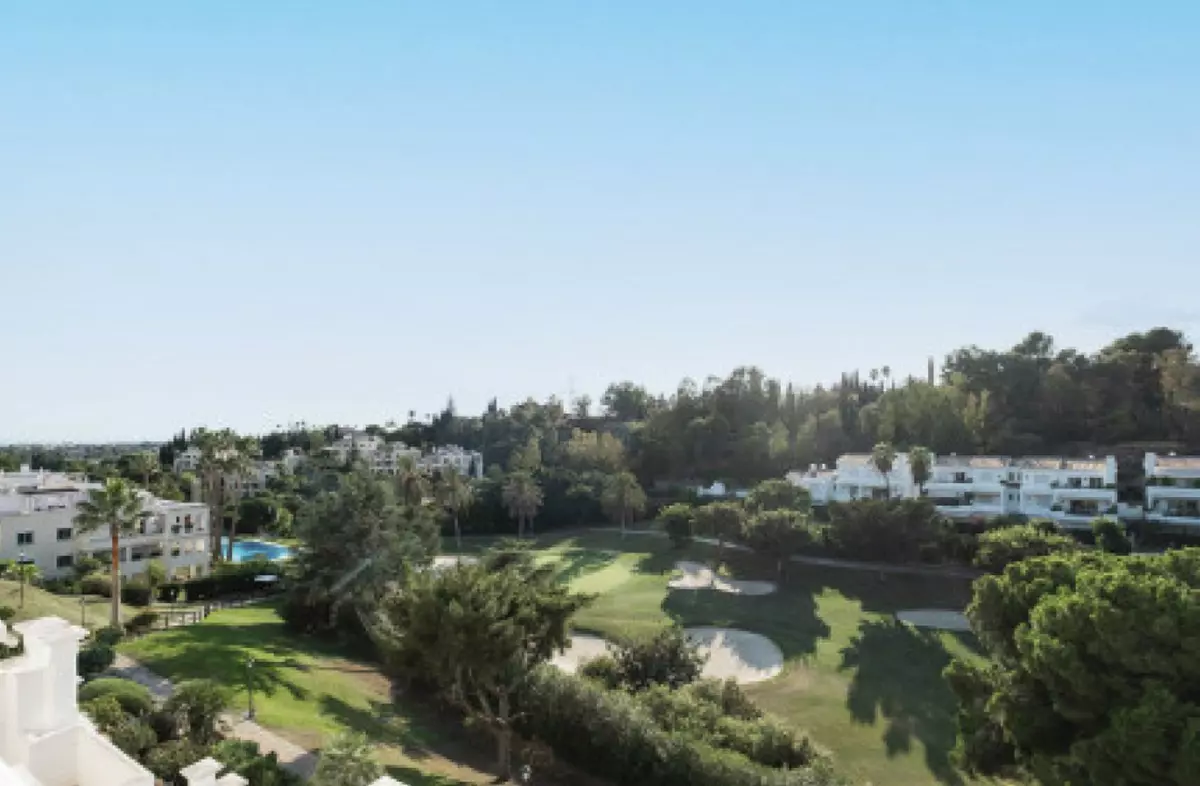 3-bedroom Apartment In Benahavis, Spain (109 M²)