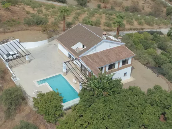 5-bedroom Villa In Coín, Spain (450 M²)