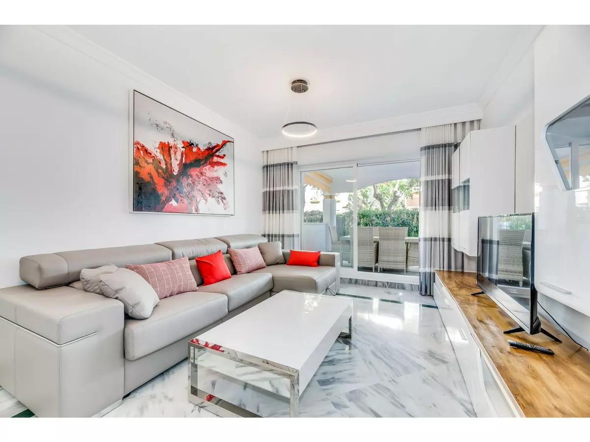 2-bedroom Apartment In Marbella, Spain (90 M²)