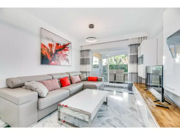 2-bedroom Apartment In Marbella, Spain (90 M²)
