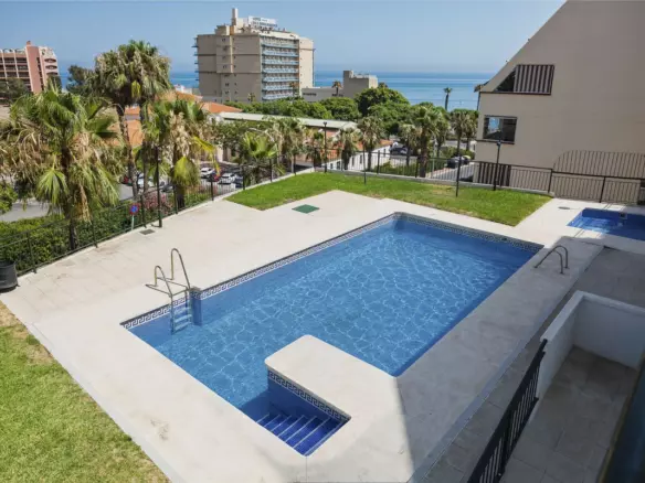 2-bedroom Apartment In Benalmádena, Spain (86 M²)