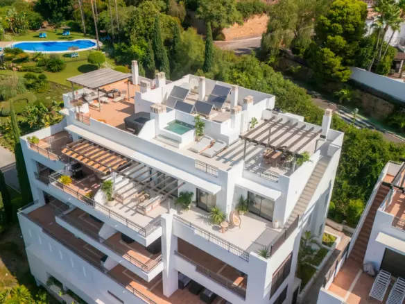 3-bedroom Apartment In Benahavis, Spain (145 M²)