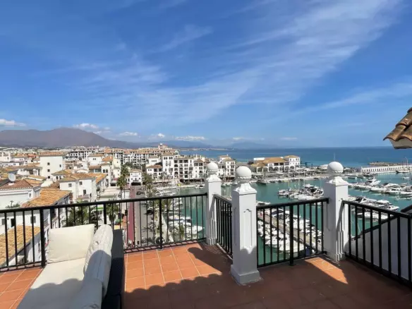 3-bedroom Apartment In Manilva, Spain (150 M²)