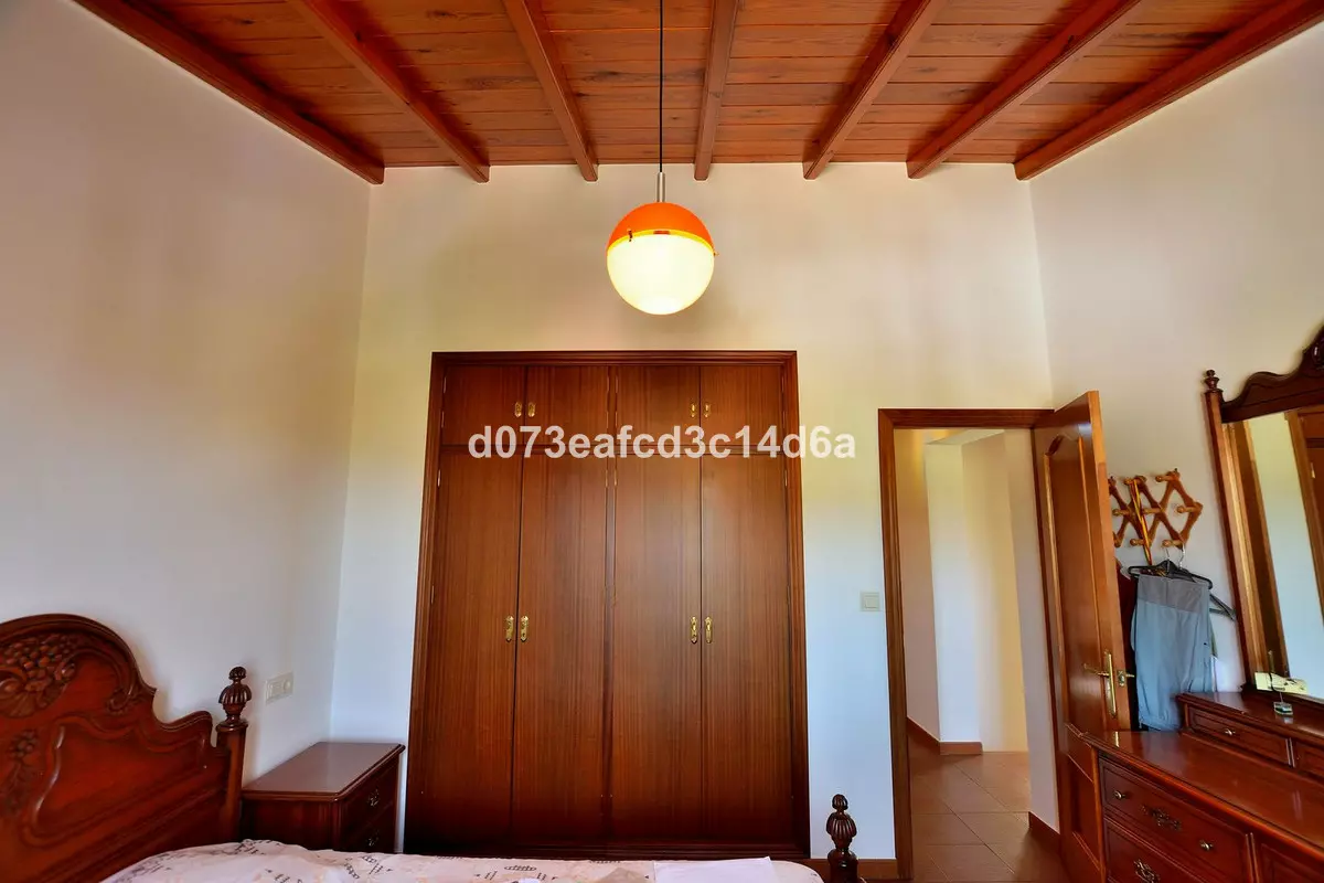 3-bedroom Town House In Málaga, Spain (144 M²)