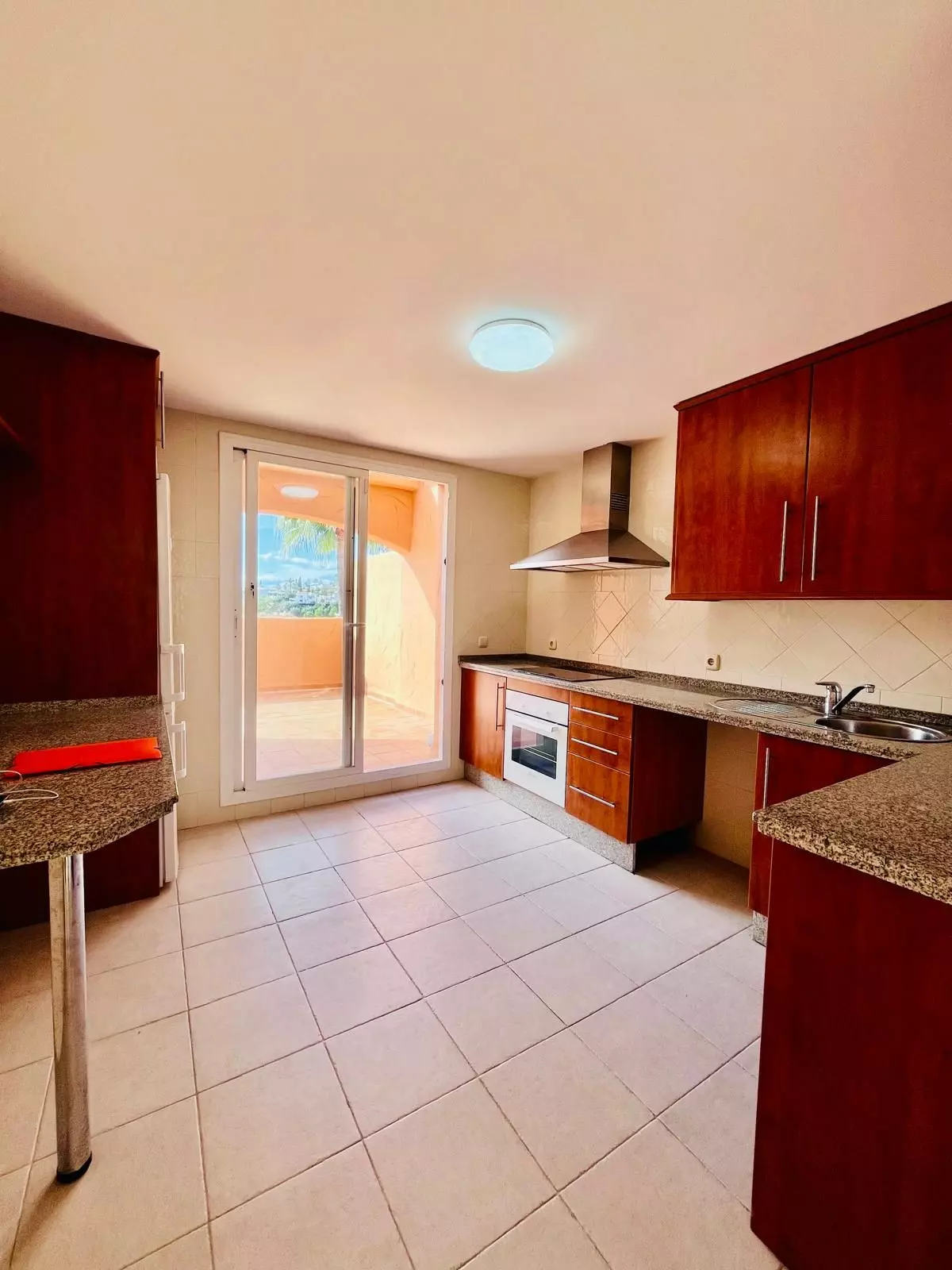 2-bedroom Apartment In Marbella, Spain (121 M²)