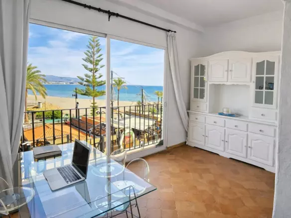 1-bedroom Apartment In Marbella, Spain (85 M²)