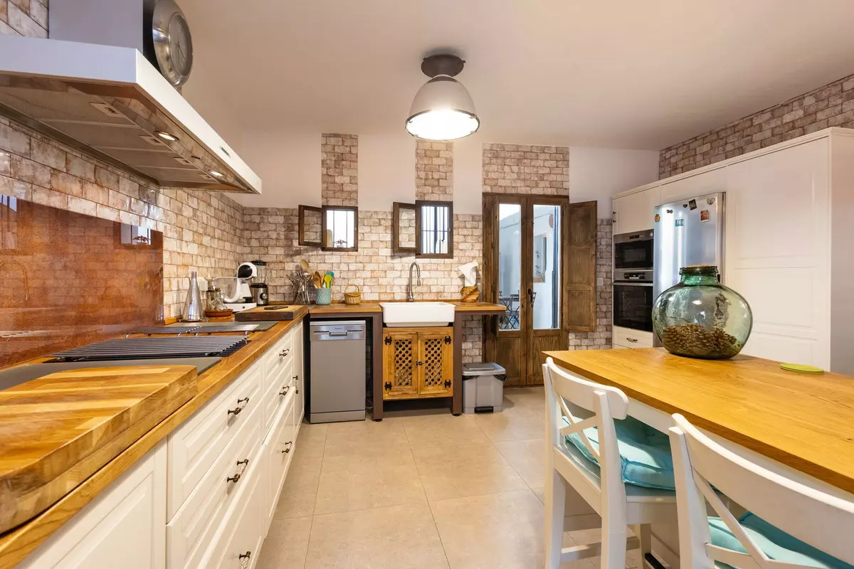 3-bedroom Town House In Alhaurín El Grande, Spain (223 M²)