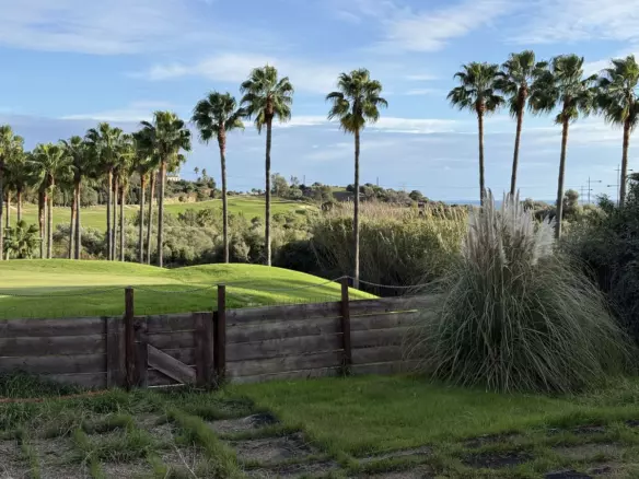 3-bedroom Villa In Estepona, Spain (142 M²)