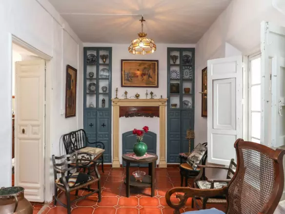 5-bedroom Town House In Tolox, Spain (296 M²)