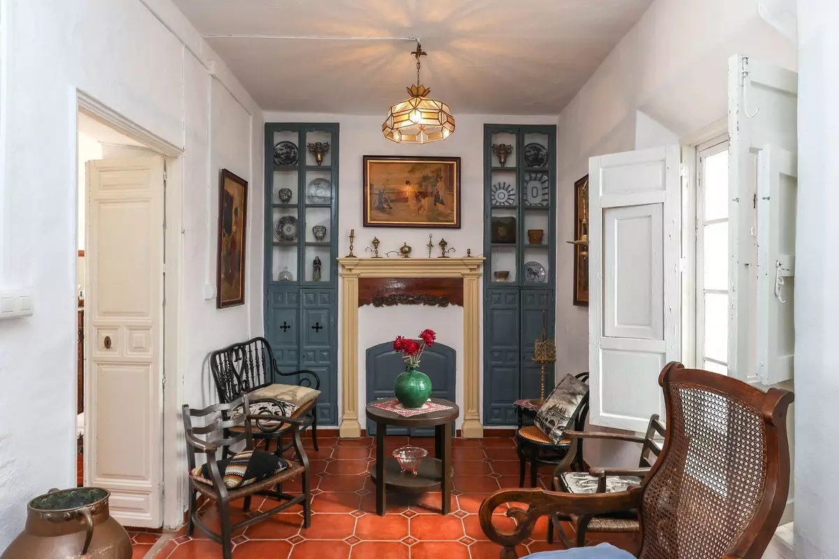 5-bedroom Town House In Tolox, Spain (296 M²)