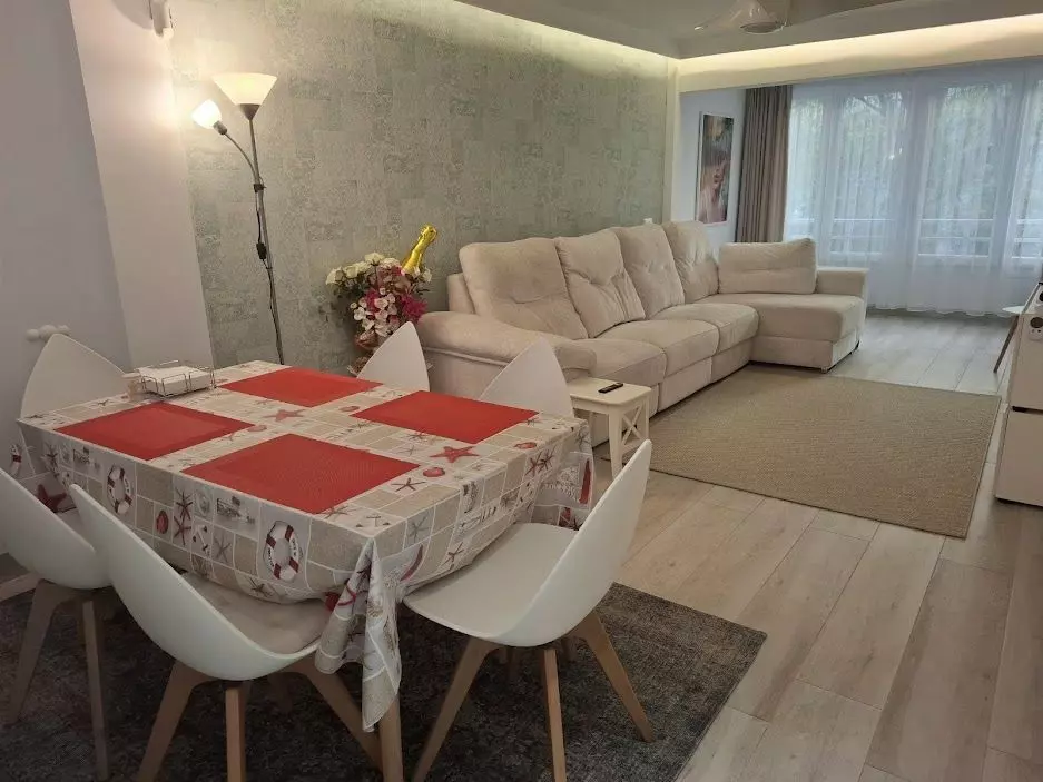 3-bedroom Apartment In Marbella, Spain (85 M²)