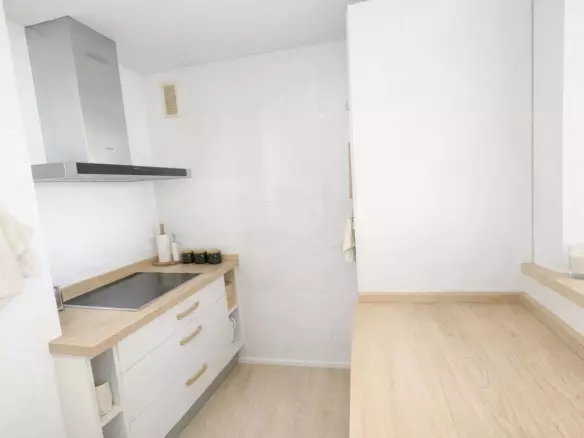 3-bedroom Apartment In Benalmádena, Spain (90 M²)