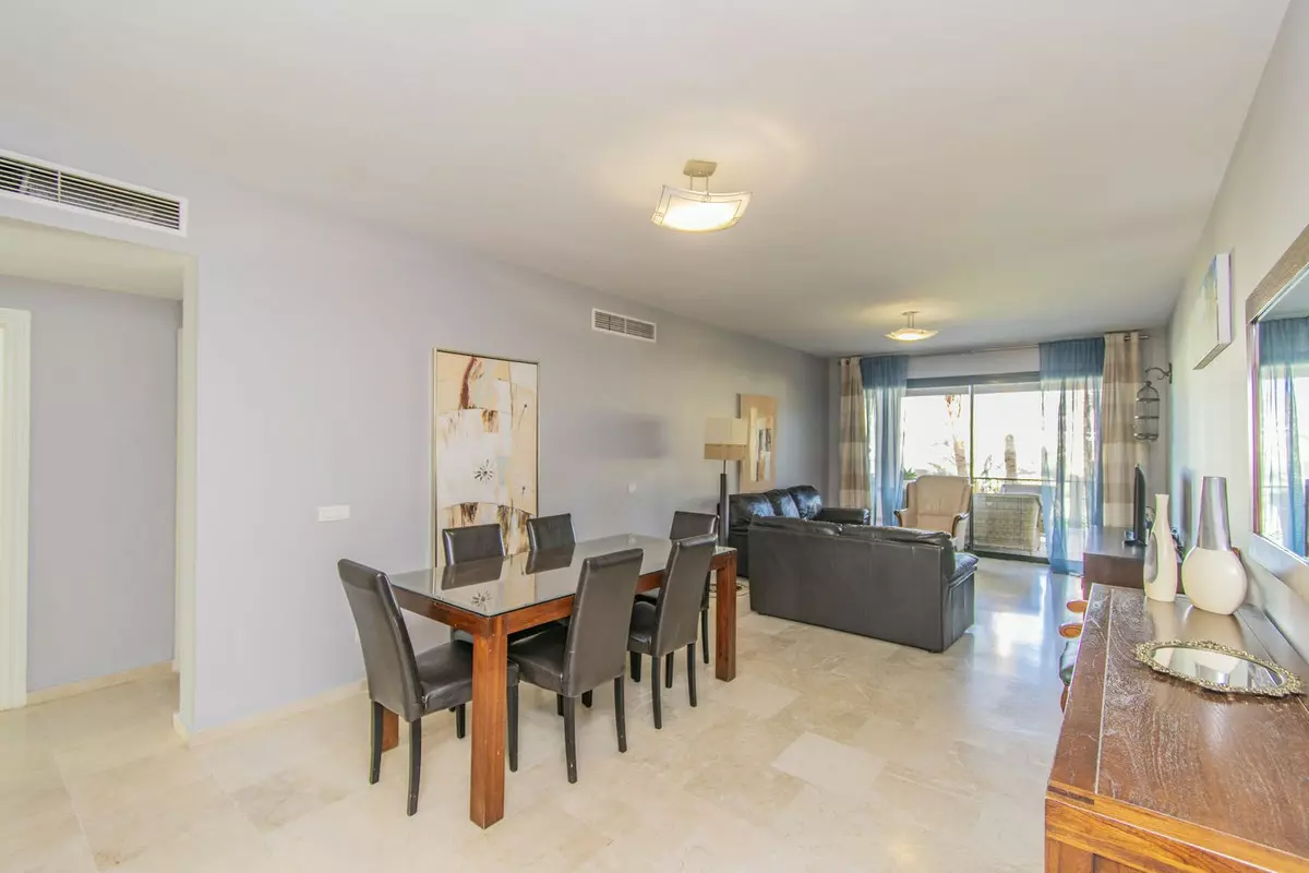 2-bedroom Apartment In Estepona, Spain (91 M²)