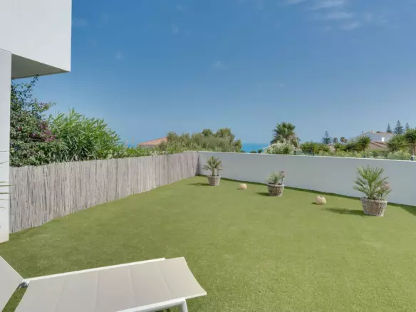 2-bedroom Apartment In Manilva, Spain (79 M²)