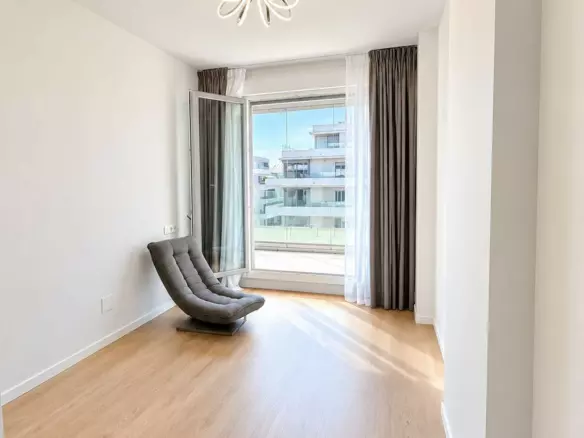 3-bedroom Apartment In Marbella, Spain (119 M²)