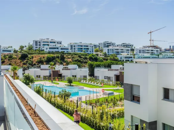 3-bedroom Apartment In Marbella, Spain (148 M²)