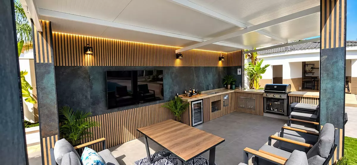 5-bedroom Villa In Torrevieja, Spain (280 M²)